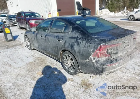 2020 Volvo S60 T6 Momentum z USA, uszkodzony, nr VIN 7JRA22TK8LG034241